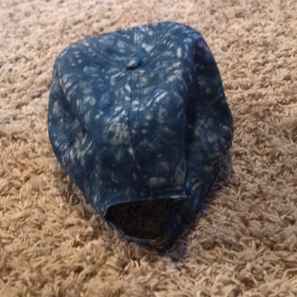 Baseball hat - Picture 2 of 2